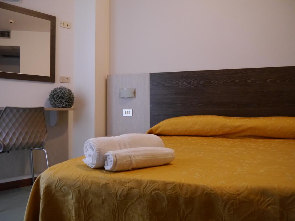Hotel Monaco - Parcheggio Incluso Min 2 Gg Milano Marittima Exteriér fotografie