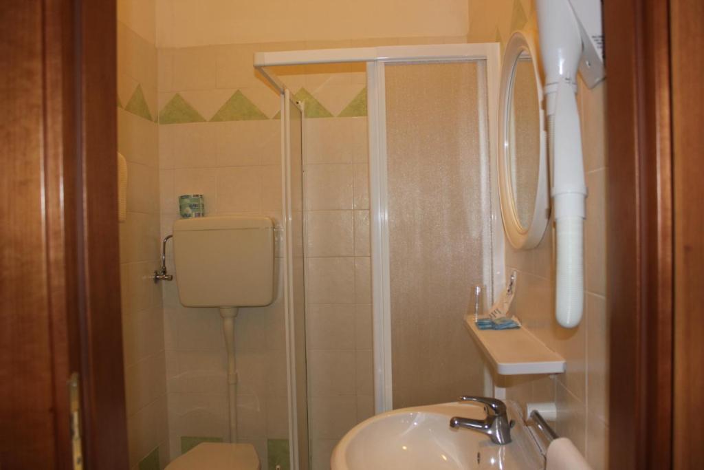 Hotel Monaco - Parcheggio Incluso Min 2 Gg Milano Marittima Pokoj fotografie