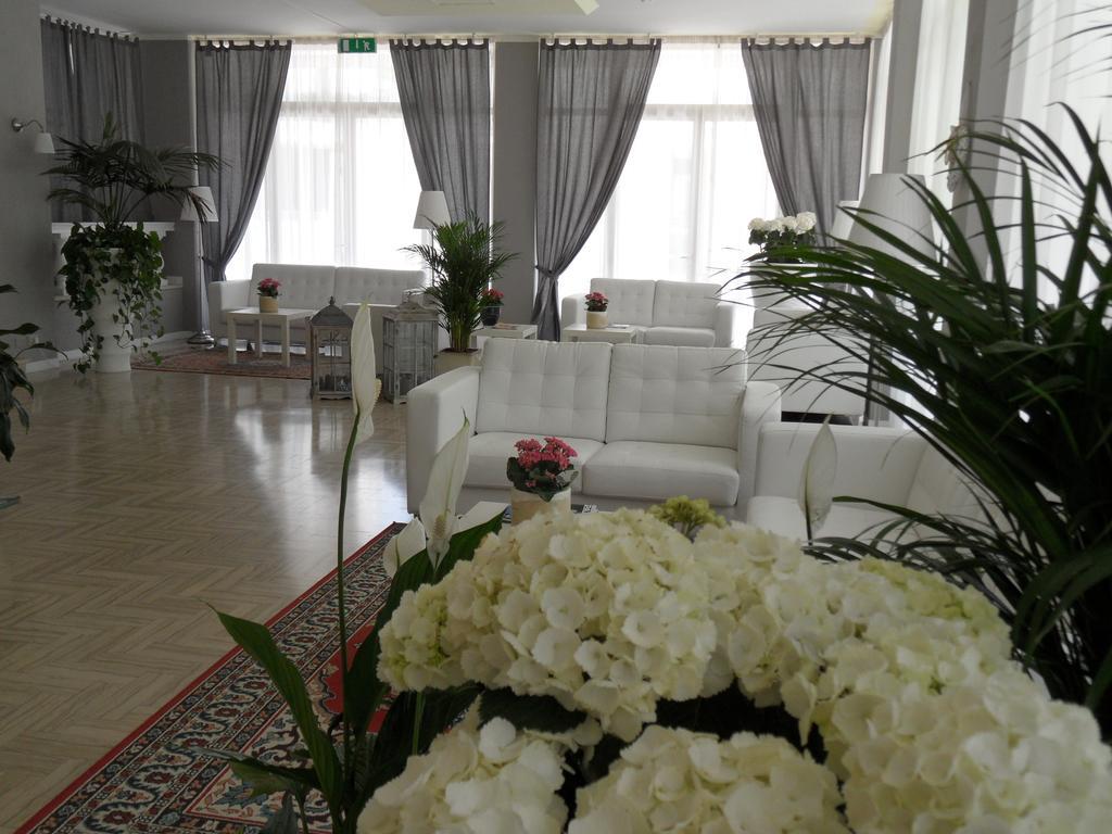 Hotel Monaco - Parcheggio Incluso Min 2 Gg Milano Marittima Exteriér fotografie