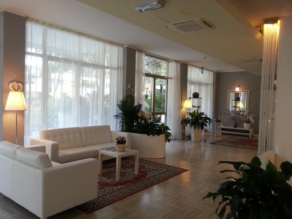 Hotel Monaco - Parcheggio Incluso Min 2 Gg Milano Marittima Exteriér fotografie